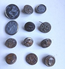 12 Boutons anciens de vennerie