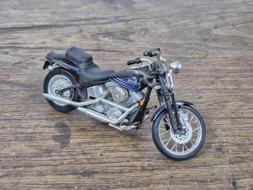 Moto miniature harley - 1/18,