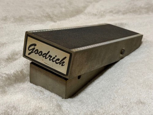 Pédale volume goodrich - pédale, de