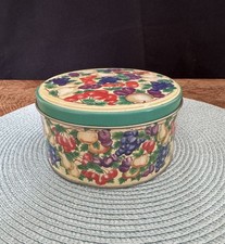 Boîte en Métal Décorée de