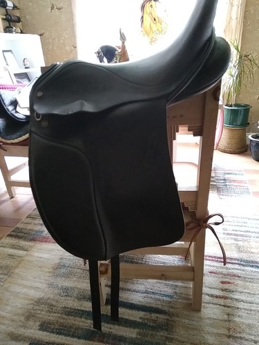 Bates dressage saddle used - dressage, saddle-17-used-