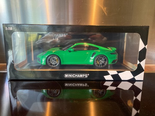 Tres rare porsche - 911, 992