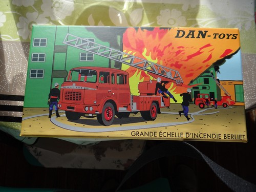 Dan toys ref - toys,