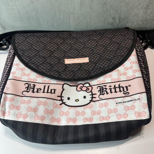 New tupperware hello kitty - new,