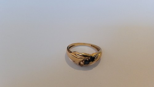 Bague saphirs et 2 - or,