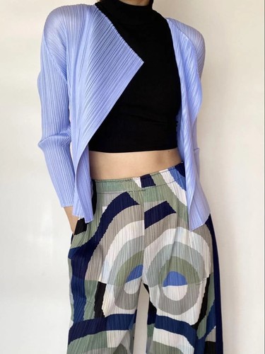 Cardigan plissé bleu - , issey