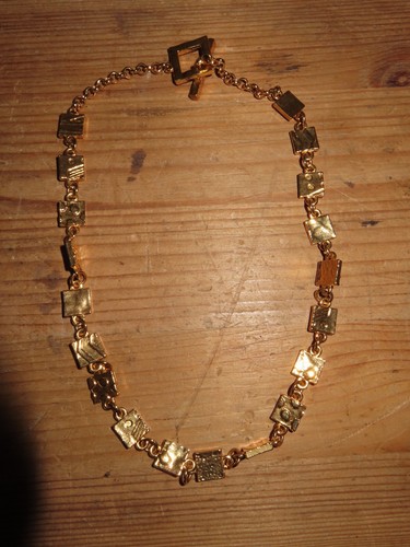 Collier doré biche bere - doré, de
