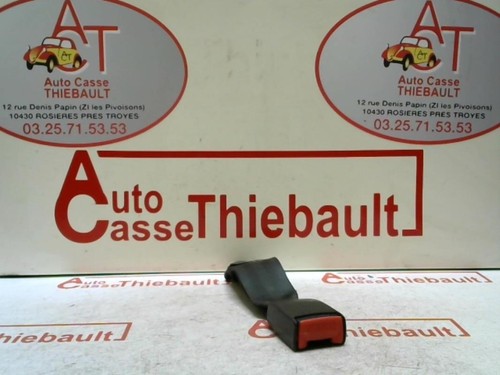 Attache ceinture arriere - , droit