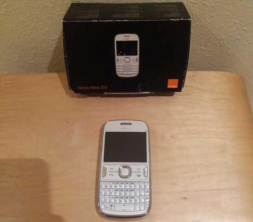 Nokia asha 302 white new - asha,