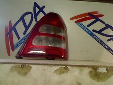 Feu arriere principal droit