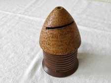 Ancienne Tirelire en bois en forme de Ruche