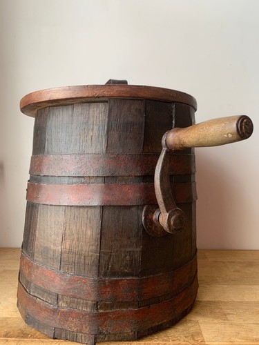 Ancienne barate bois - en, style