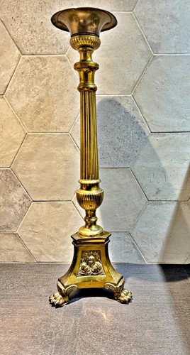Pied lampe bronze dans - pied, en