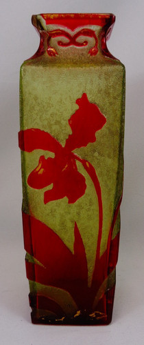 Baccarat vase doublé et - ?,