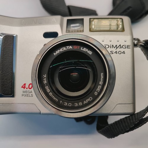 Minolta dimage s404 - dimage, compact