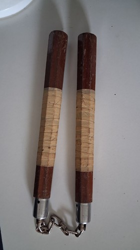 Nunchaku bois métal - bois, et