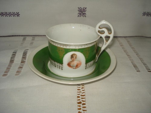 Tasse the porcelaine de - a,