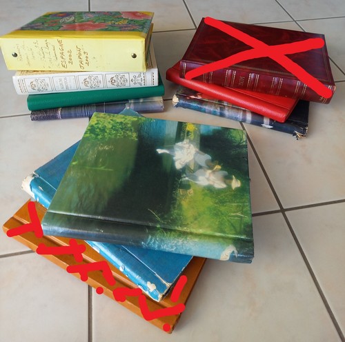 Lot classeurs albums - 8,