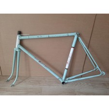 Cadre velo artisanal 3120g
