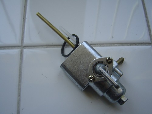 Robinet essence adaptable - , pour