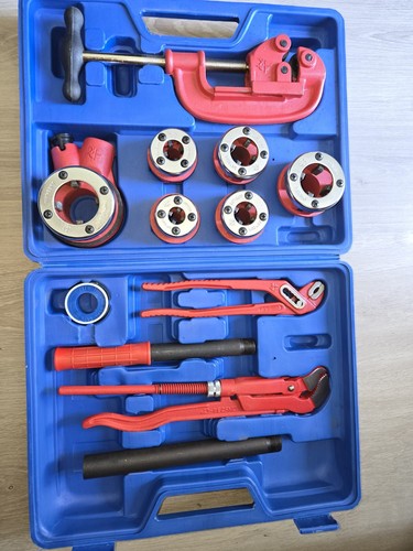 Coffret filieres pour tubes - filieres,