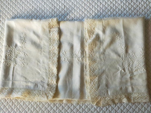 Superbe nappe ancienne - superbe, brode