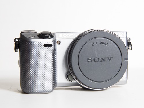 Sony nex mirrorless camera - nex-5r,