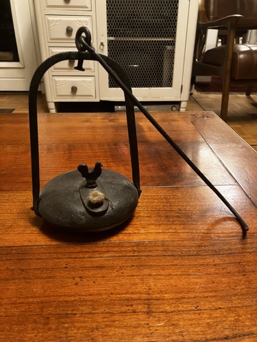 Lampe huile mineur dite - à,