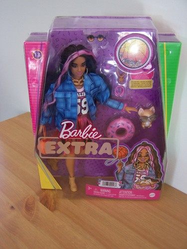 Barbie extra neuve de - extra,
