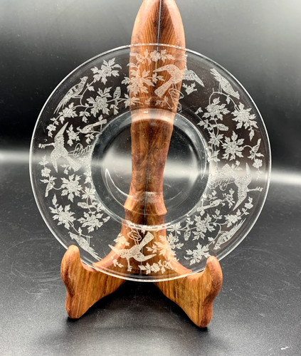 Assiette gravée transparente