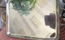 Silver Metal Bead Row Decor