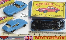 jaguar e type repeint bleue