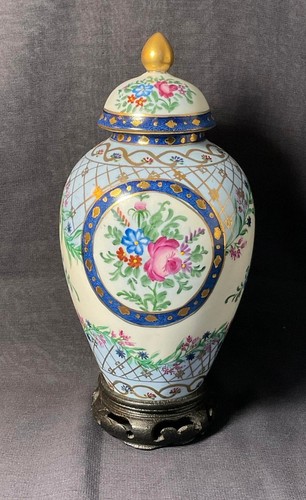 Pot couvert porcelaine - pot,