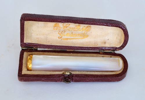 Ancien fume cigarettes nacre - ancien,