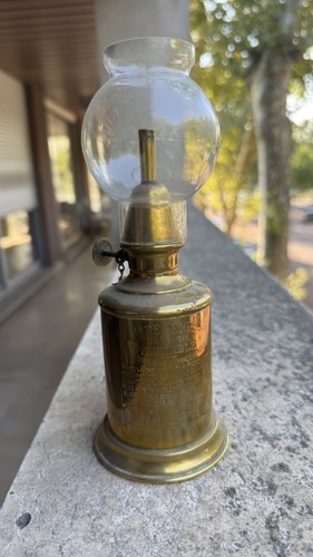 Ancienne lampe pigeon - lampe, en