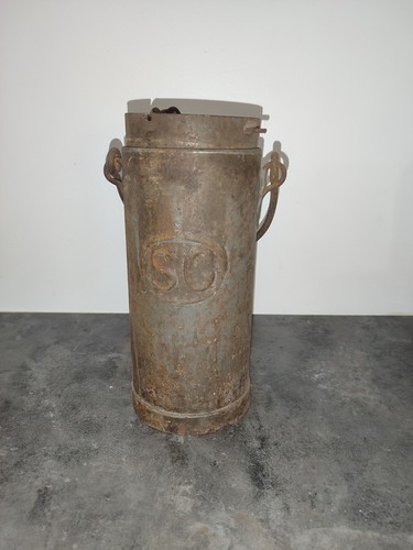 Ancien pot lait en - pot, À