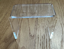 Piedestal en plexiglass pour