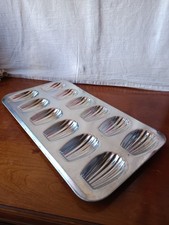 Moule À Madeleines En Métal