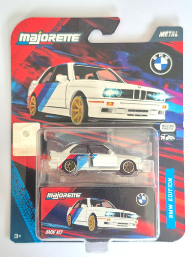Miniature majorette moving - majorette,