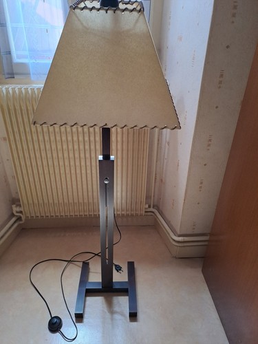 Petit lampadaire marque le - lampadaire, de