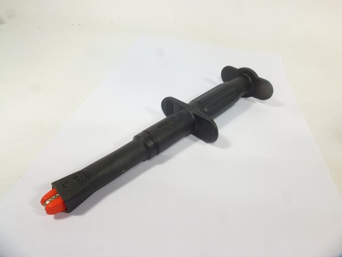 One red ac20 industrial clip - ac20,