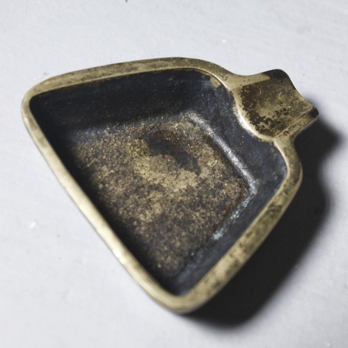 Petit cendrier bronze patiné