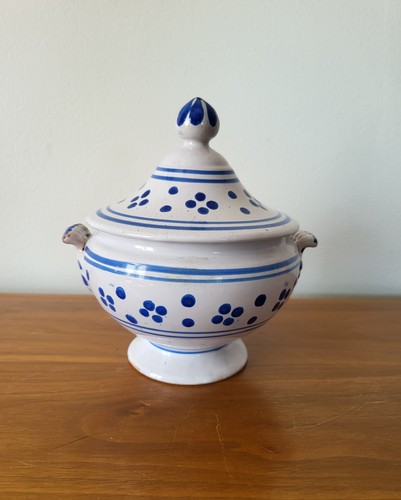 Ancien pot couvert - couvert, bouillon