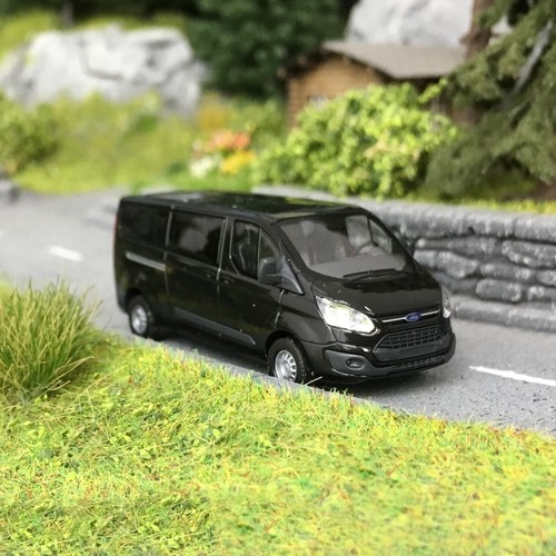 Ford transit custom bus - ford,