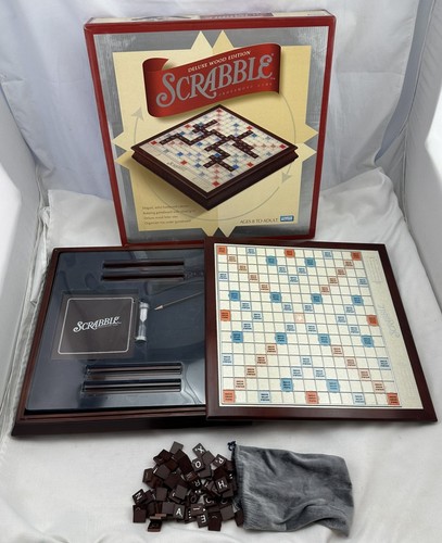 2005 deluxe scrabble turntable - deluxe,