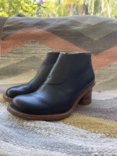 Neosens Black Leather Booties Ankle Boot Made In Spain Cool Heel Unique size 38