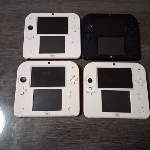 Nintendo 2ds lot - 2ds, de