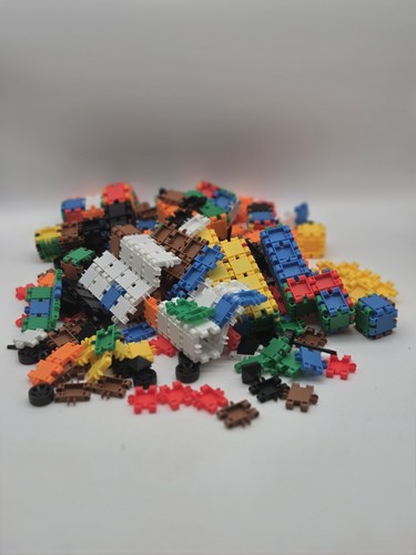 Huge lot clics - huge, of