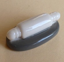 Fève Les Utensiles de Cuisine - 2010 - Le Rouleau à Patisserie