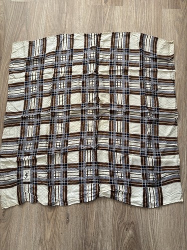 Foulard yves saint laurent - saint,